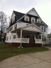 Building Photo - 1806 Brick Ave
