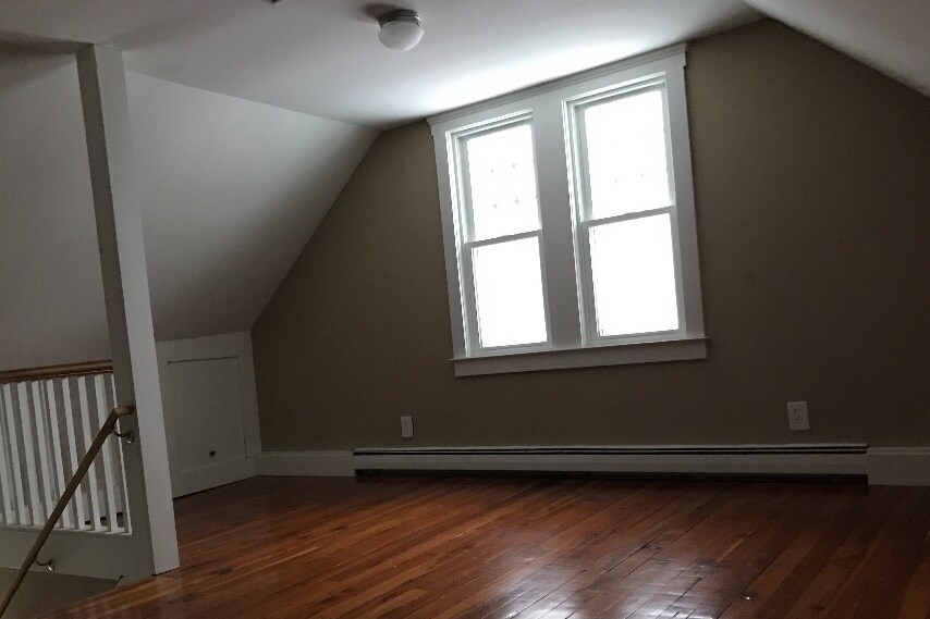 Foto principal - 33 Highland Ave