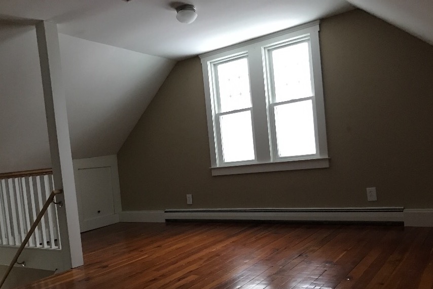 Primary Photo - 33 Highland Ave