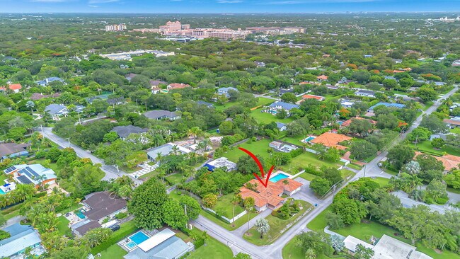Building Photo - 9980 SW 83rd Ave