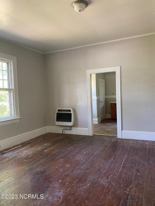 Foto del edificio - 613 Clark St