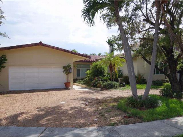 Foto del edificio - 2380 Bayview Ln