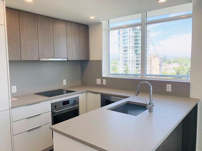 Building Photo - 13318-13104 104 Ave