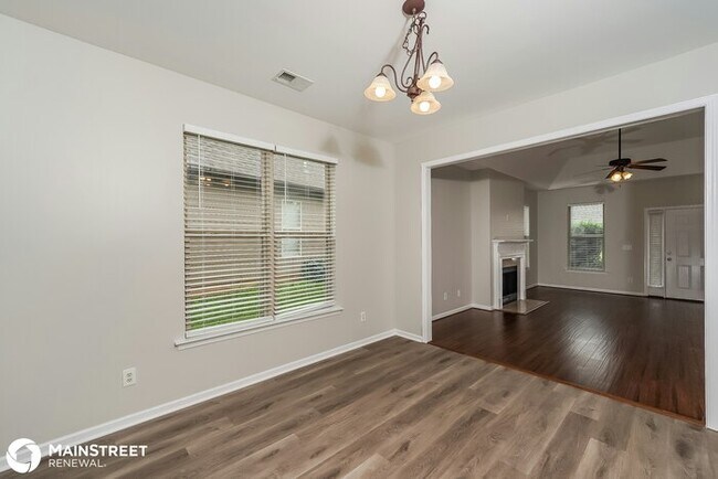 Building Photo - 1028 WASHINGTON DR, MOODY, AL 35094