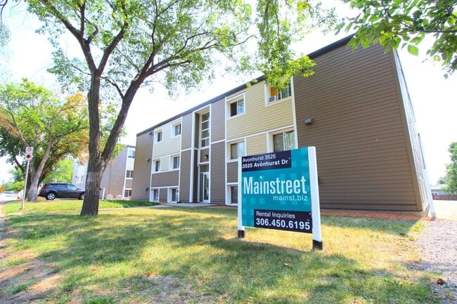 Building Photo - Avonhurst 3525 Apartments