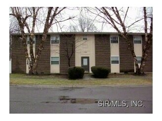 Primary Photo - 302-304 Estate Dr