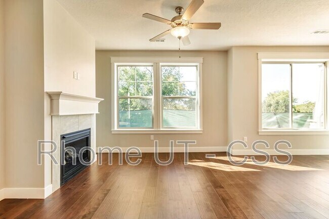 Building Photo - 10440 S Sage Canal Way
