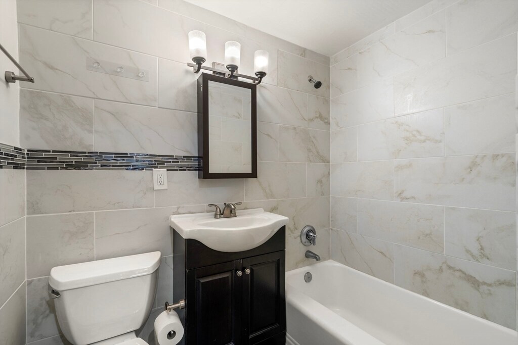 Foto del edificio - 270 Beacon St