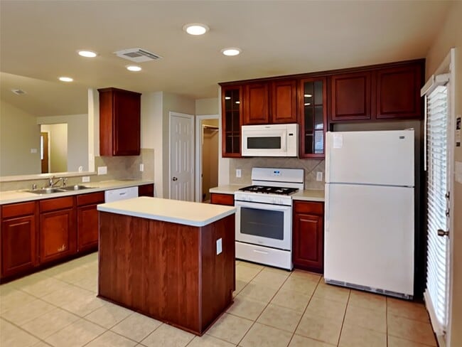 Building Photo - 3434 Falcon Trail Ct