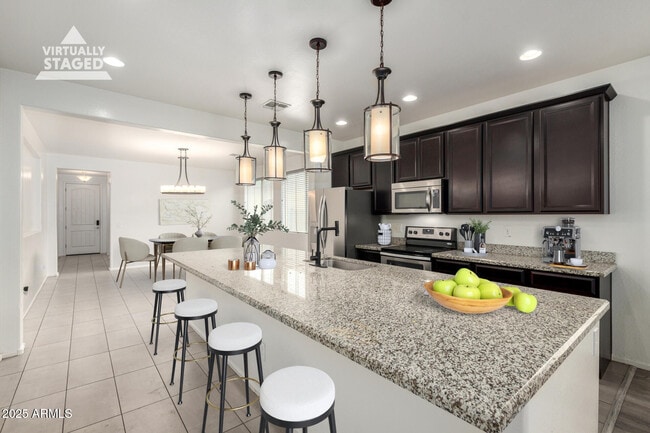 Foto del edificio - 10432 W Papago St