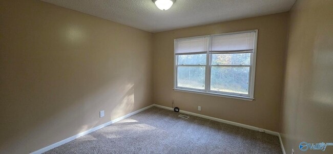 Building Photo - 2108 Hill St NW