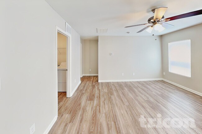 Foto del edificio - 339 Oakleigh Ln