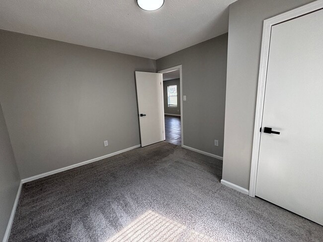Building Photo - Welcome to 1700 Crrning Ave!