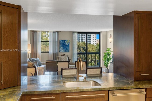 Foto del edificio - 2900 NE 14th Street Causeway