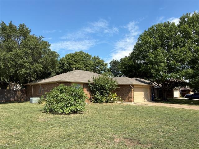 Building Photo - 1420 Superior Dr