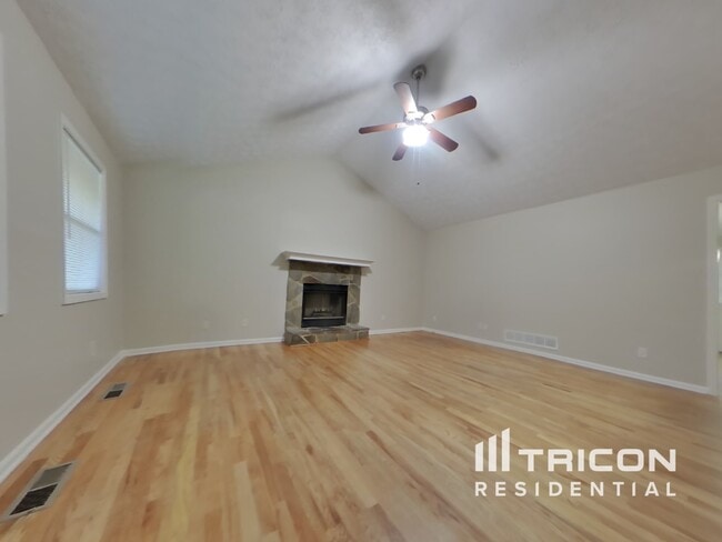 Building Photo - 331 Denae Ct