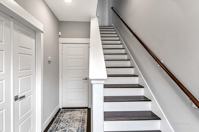 Foto del edificio - 3105 Gillespie St