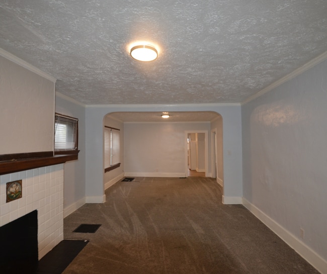 Building Photo - 1120 Lexington Ave