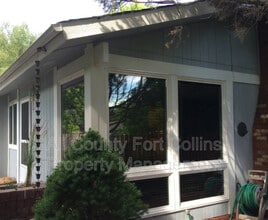 Building Photo - 2808 Parklake Dr