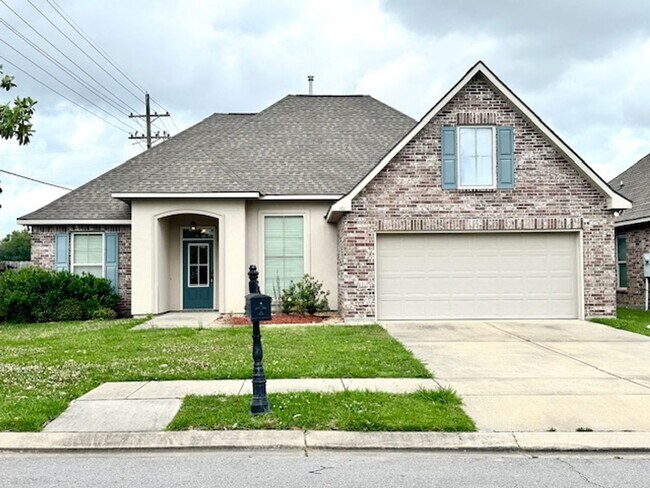 Building Photo - 101 Lexi Falls Ln