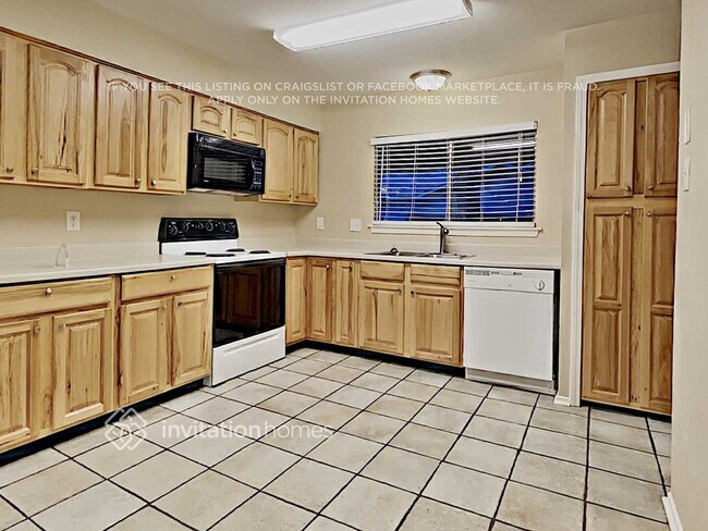 Foto del edificio - 6 Canyon Oak Pl