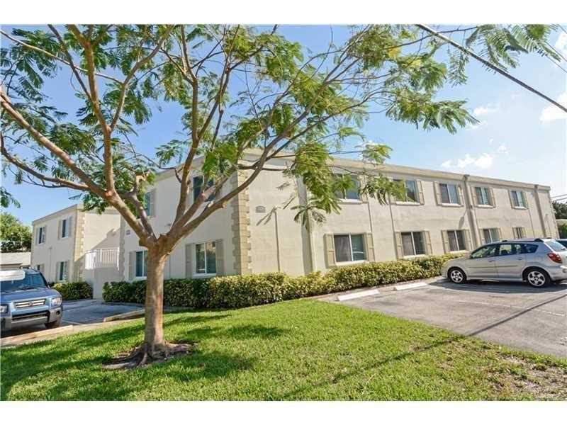 Foto principal - 1320 Miami Rd