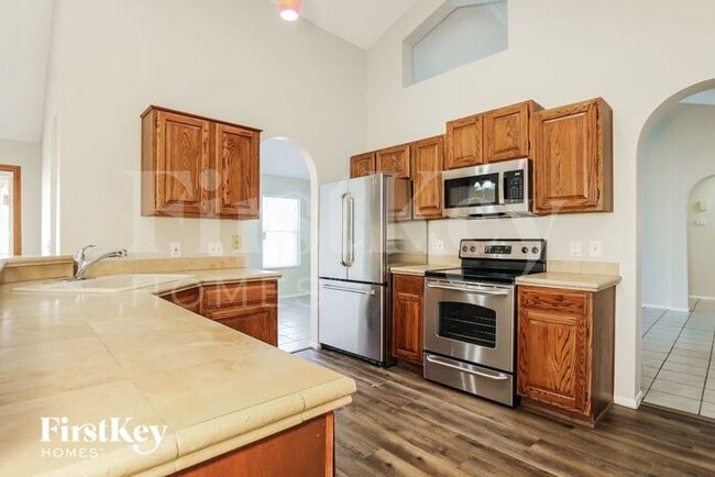 Foto del edificio - 8320 W Corrine Dr