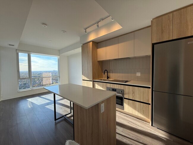 Photo du bâtiment - 7950 Bathurst St