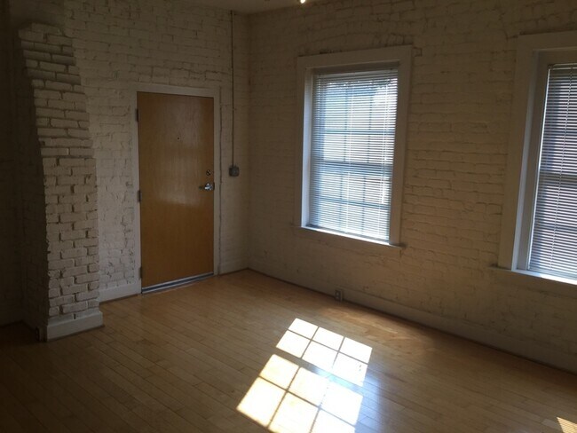 Foto del edificio - 301 Goshen St