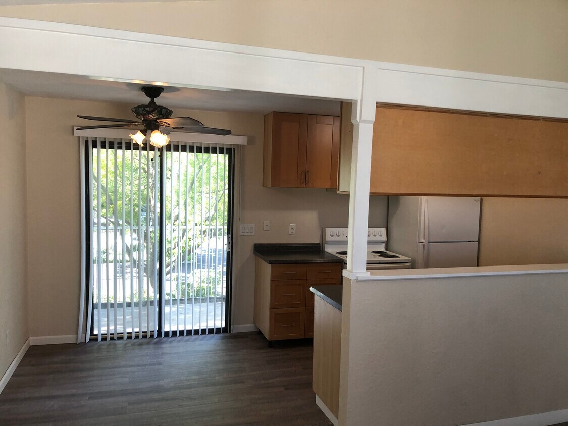 Foto principal - 2524 Winchester Dr