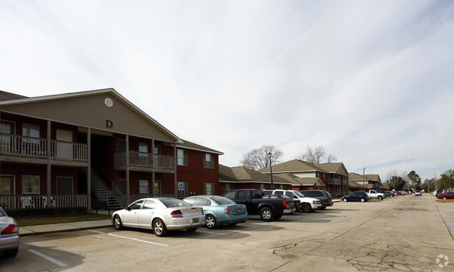 Building Photo - The Gables on Holley