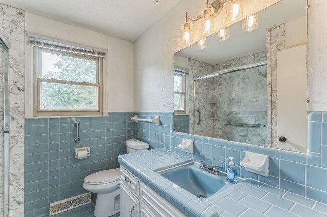 Foto del edificio - 2265 Wildwood Dr