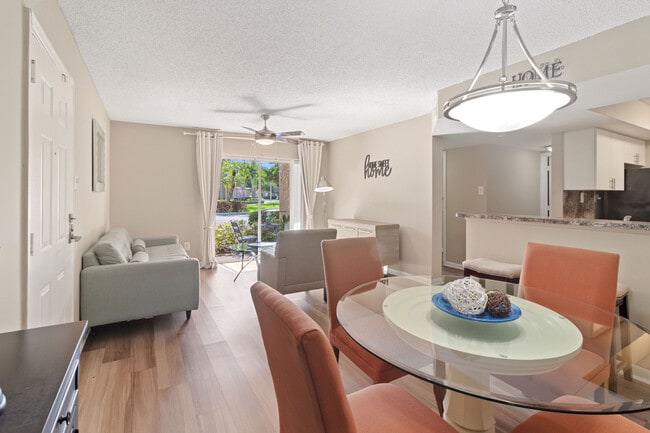 Building Photo - Palmetto Place