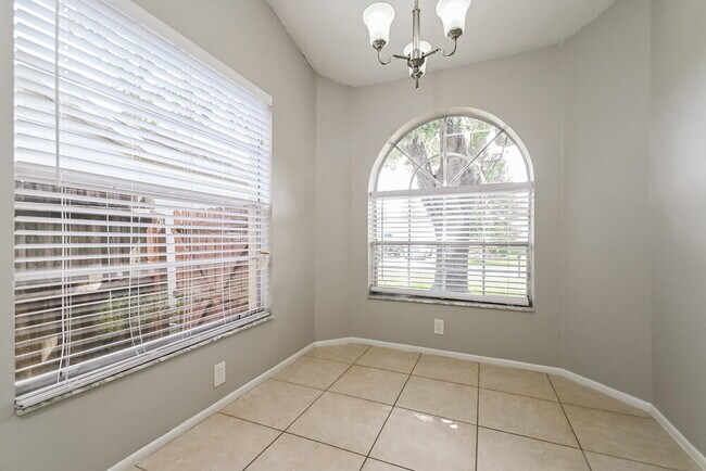 Building Photo - 13656 Laraway Dr