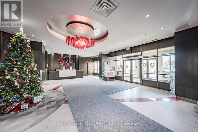 Photo du bâtiment - 540 Bur Oak Ave