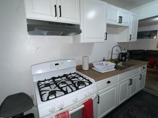 Photo - 10945 Campbell Ave House