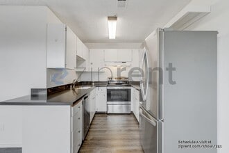 Building Photo - 966 Borden Villa Dr