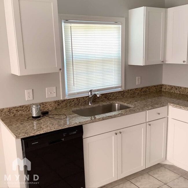 Building Photo - 2515 Winterfield Dr