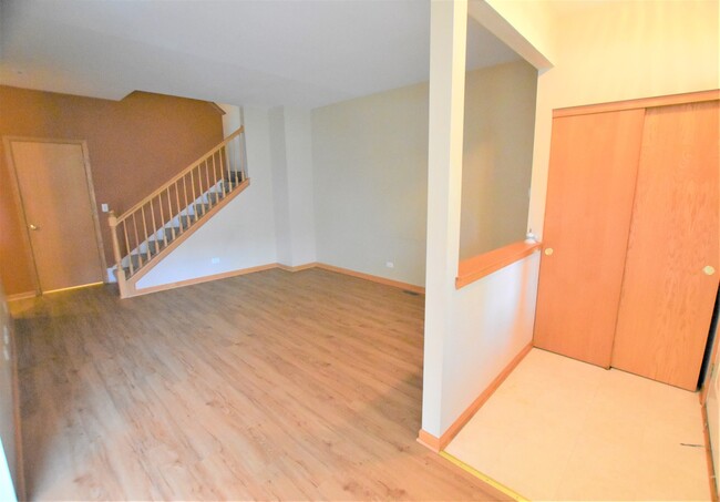 Building Photo - 748 County Line Rd