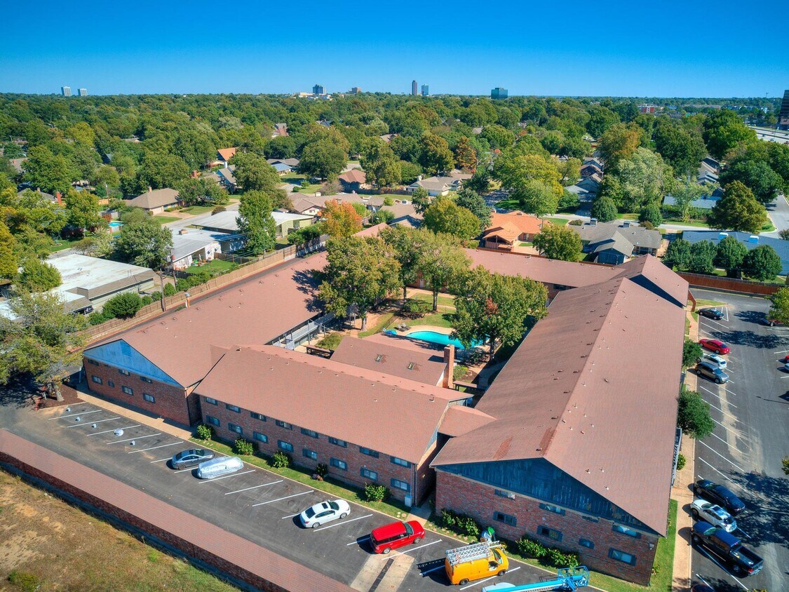 Avery Square Apartments 3377 E Skelly Dr Tulsa, OK Apartments for