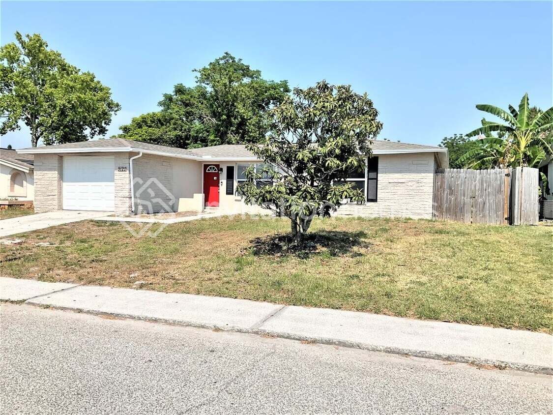 Primary Photo - 9120 Crabtree Ln