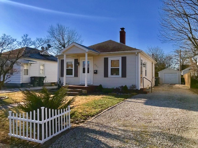 Primary Photo - 921 Parkland Ave