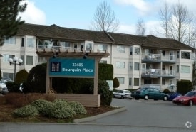 Building Photo - Bridgeport Manor