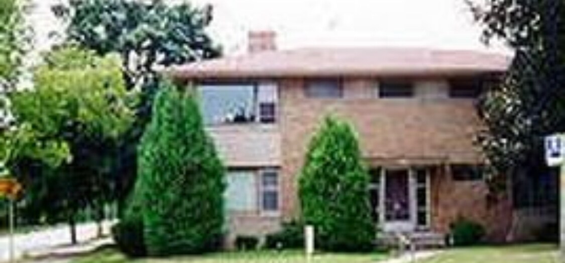 Primary Photo - 4701 W Washington Blvd