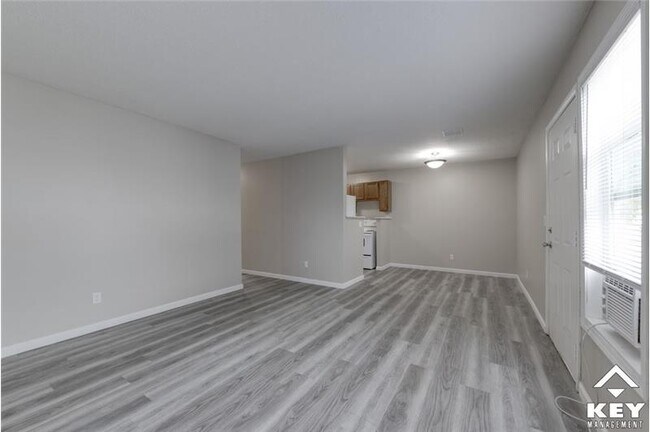 Building Photo - 1705 N Madison Ave