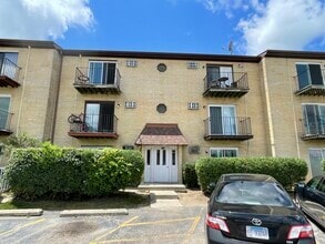 Building Photo - 4214 Bonhill Dr