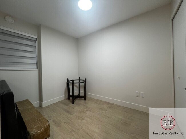 Photo du bâtiment - 927 Chestnut St