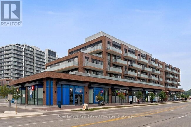 Building Photo - 215 Lakeshore Rd W