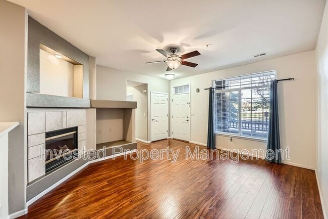 Foto del edificio - 494 Black Feather Loop