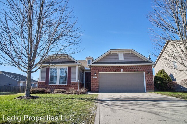 Building Photo - 3 br, 2 bath House - 8102 Lawrence Woods B...